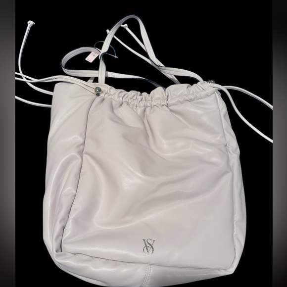 Victoria Secret NWT drawstring bag - Picture 1 of 6